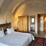 Kistar Cave Hotel 3*
