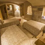 Hotel Kistar Cave