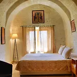 Kistar Cave Hotel