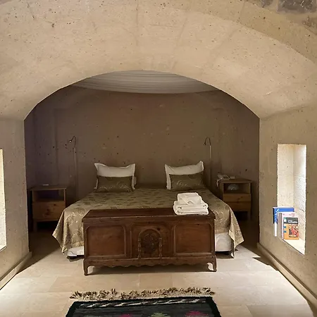 Kistar Cave מלון 3*