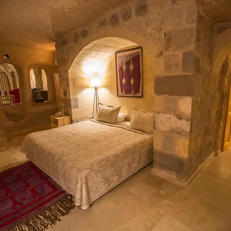 Kistar Cave מלון