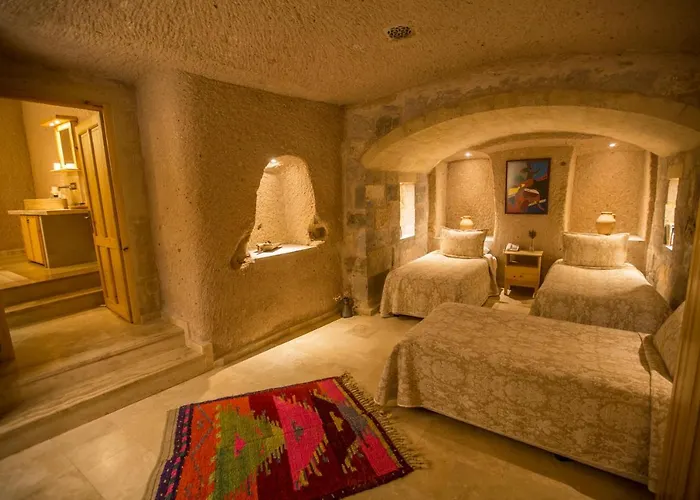 Kistar Cave Üçhisar