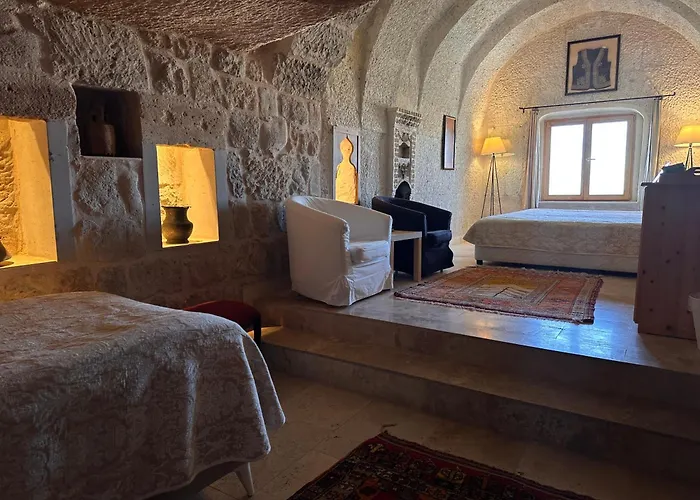 Kistar Cave Üçhisar